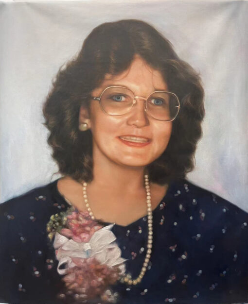 Da Fen Village Art Studio: Transforming Blurry, Vintage Photos into Custom Hand-Painted Portraits