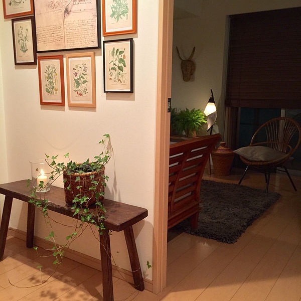 How to Hang Art at Home: Real-Life Wall Decor Ideas That Actually Work 7 p43077456