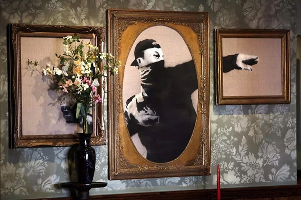 How to Hang Art at Home: Real-Life Wall Decor Ideas That Actually Work 13 p43077492
