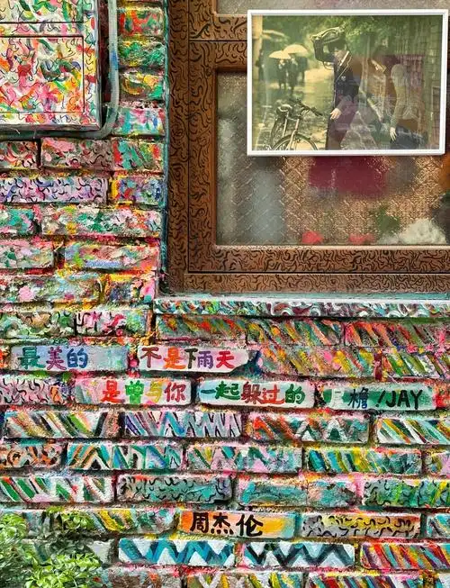 Dafen Oil Painting Village: How Oil Painting Became a Cultural Symbol of Shenzhen 2 u35643859971623668407fm253fmtautoapp138fJPEG